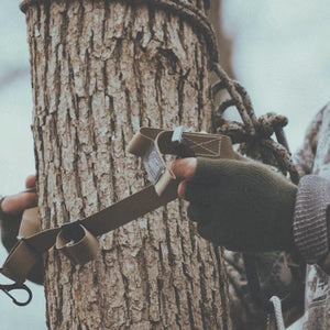 Latitude Bite Bow hanger