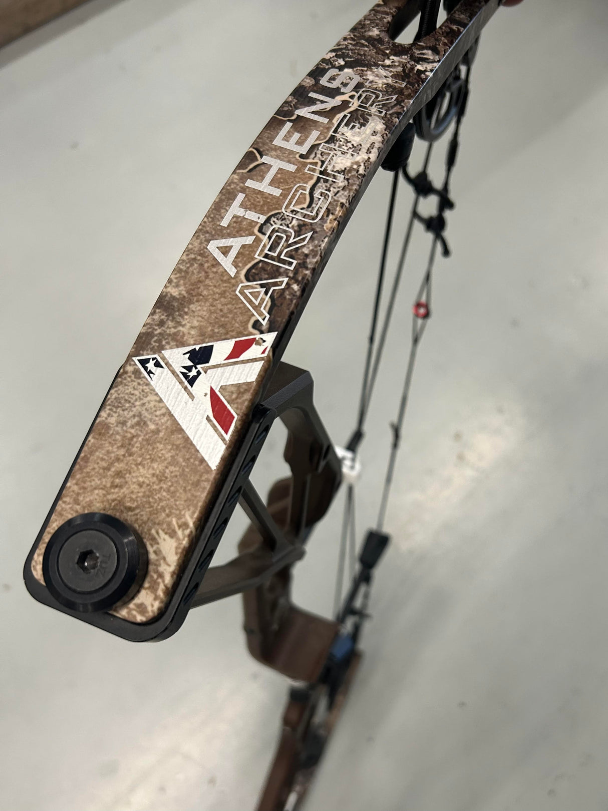 Used Athens Summit 6 Compound Bow