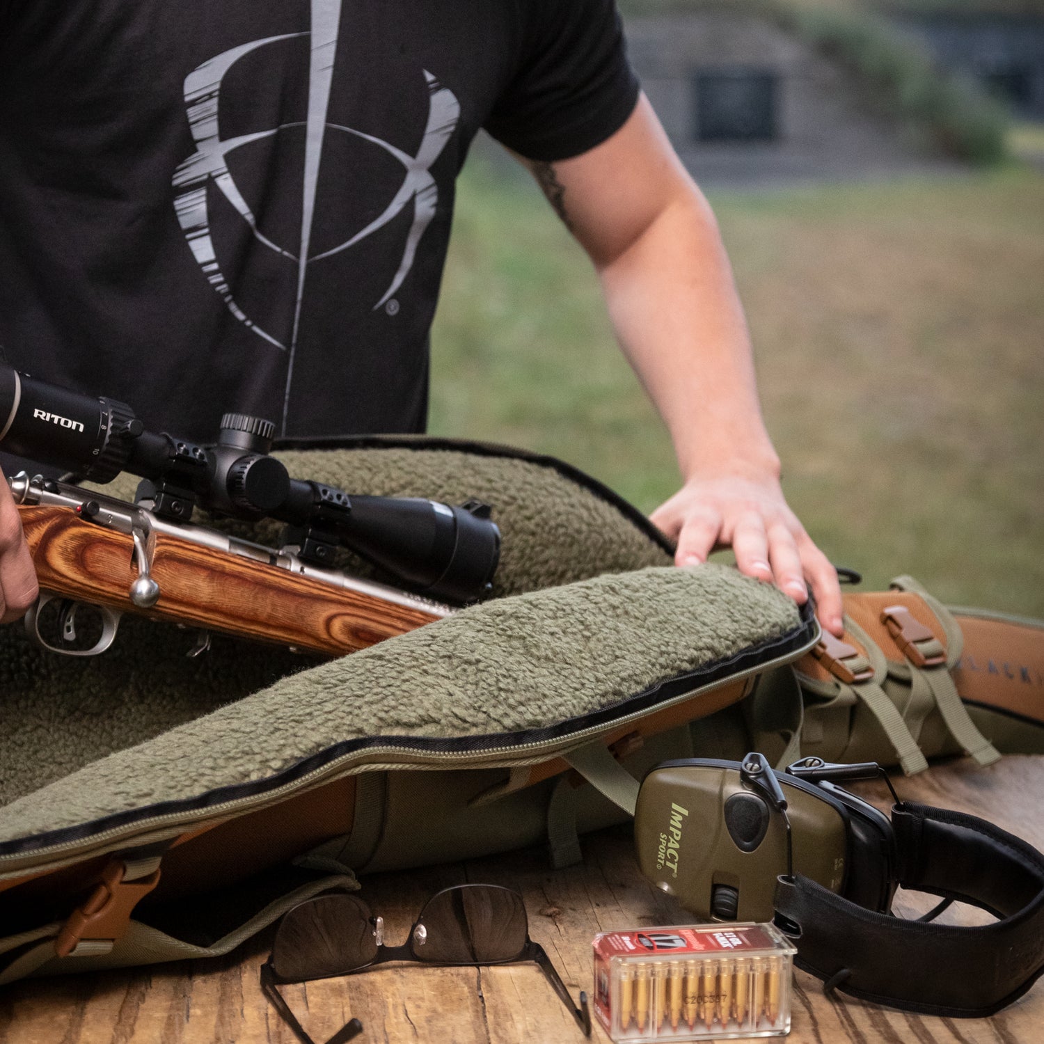 Black Heart Vital Case Combo 48" Rifle Case with 14" Pistol Rug