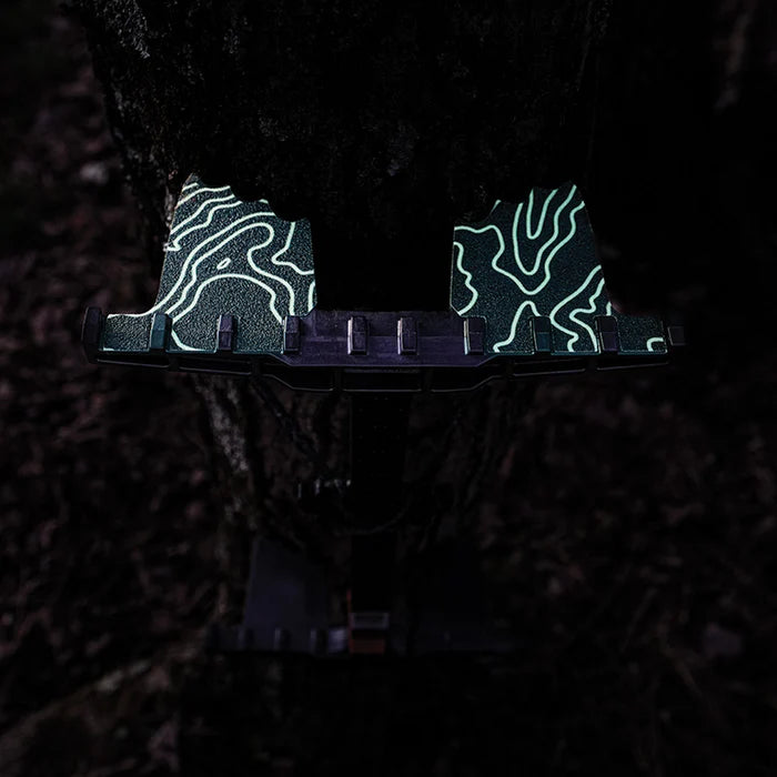 Latitude Carbon SS Illuminators